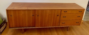 lot 6 image: Absolutely Beautiful Mid Century Modern Buffet - Credenza