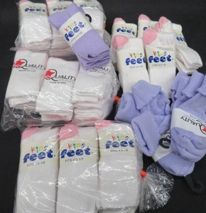 lot 56 image: NEW LITTLE GIRLS SOX. SZ 4-6