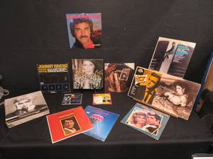 lot 87 image: RECORD ALBUMS