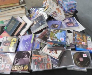 lot 80 image: ASSORT VCR TAPES CD AND MORE