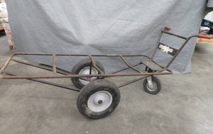 lot 103 image: 3 WHEEL CART