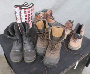 lot 115 image: 5 PAIR OF BOOTS