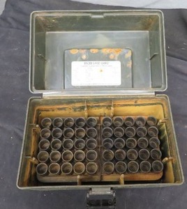 lot 123 image: 200 SHELL 12 GAUGE BOX