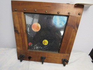 lot 14 image: 2 Coat racks