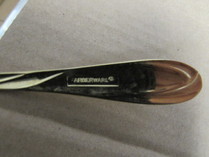 lot 4 image: Kitchenware