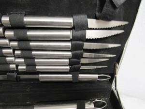 lot 7 image: BBQ set