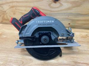 lot 85 image: CRAFTSMAN CFT 20V MAX BL CIRCULAR SAW (Tool Only)