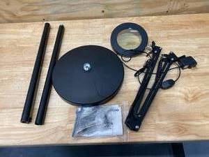 lot 96 image: TOMSOO 3in1 Magnifying Glass Floor Lamp With Clamp Wwarm Lighted Magnifier Lens