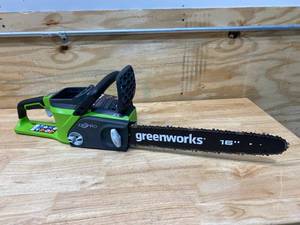 lot 15 image: GREENWORKS 40V 16 BL CHAINSAW (TOOL-ONLY)