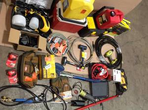 lot 20 image: Lot of Mixed and Assorted Hardware and Garage Items Misc Customer Returns See Pictures