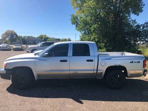 2005 Dodge Dakota SLT - 4x4