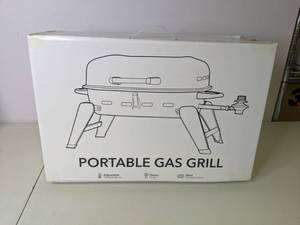 lot 131 image: New Portable Gas Grill