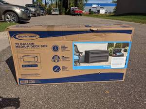 lot 267 image: New Suncast 73 Gallon Medium Deck Box