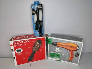 lot 273 image: New Lot of Hairstyling Tools Revlon & Conair Blowdryers, WET Brush
