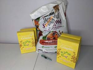 lot 263 image: New Beneful Superfood Blend Dog Food, 4 Boxes of Bocces Bakery Crispies Dog Treats, Pet Collar