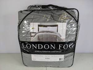 lot 361 image: New London Fog Down Alternative Comforter (King)