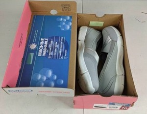 lot 372 image: New Grey Skechers with Memory Foam Sneakers, Women 10