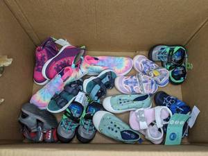 lot 4 image: Collection of YouthKids Shoes- Approx. 10 Pairs