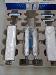 lot 195 image: New Oral B Pro Clean 1500 Toothbrush System