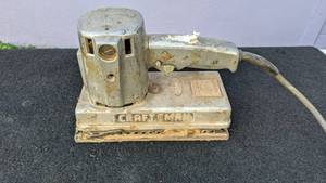lot 30 image: Vintage Craftsman Power Sander
