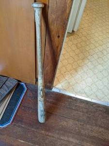 lot 292 image: Genuine Willie Stargell Louisville Slugger Bat, Vintage Cribbage & Battleship Games