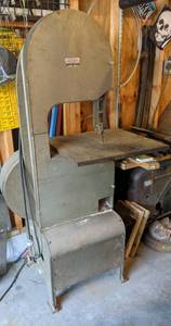 lot 11 image: Bett-Marr Sheet Metal Saw