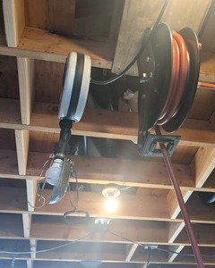 lot 121 image: Reel Light & Air Tool Hose with Retractable Reel