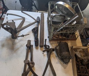 lot 122 image: Mixed Lot of Car Parts for a Ford Model A
