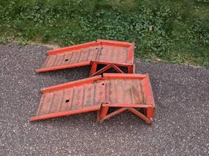 lot 68 image: Set of (2) Steel Auto Ramps