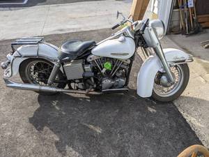 lot 3 image: 1967 Harley Davidson Electra Glide