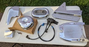 lot 58 image: Miscellaneous Chrome Harley Motorcycle Trim