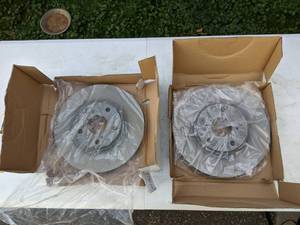 lot 64 image: Set of (2) Brake Rotors 