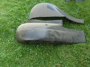 lot 91 image: Set of (2) Model A Fenders