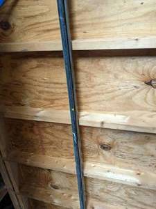 lot 87 image: Lot of 1 Superstrut A1200HS Steel Channel with Elongated Holes and 3 Metal Poles