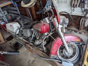 lot 4 image: 1972 AMF Harley Davidson Motorcycle