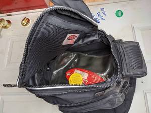 lot 208 image: Cortech 21L Magnetic Motorcycle Tank Bag