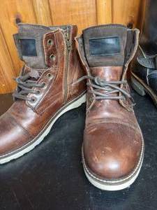 lot 282 image: Four Brothers Brown Leather Boots & Chippewa Black Leather Engineer Boots