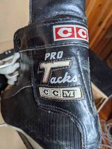 lot 285 image: CCM Pro Tacks Hockey Skates with Blade Covers
