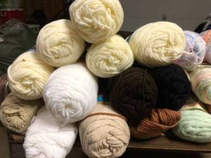lot 11 image: Lots of Yarn - Lot 1