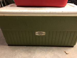 lot 9 image: Coolers