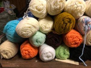 lot 13 image: Lots of Yarn - Lot 3