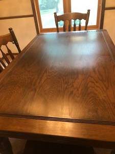 lot 32 image: Antique Pub Table with sliding Leaves & 4 Chairs