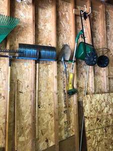 lot 75 image: Yard Tools & Supplies
