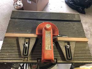 lot 78 image: Table, Hand Saws, Level & Router Table