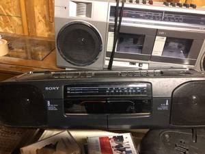 lot 95 image: Electronics - GE, Sony & Sanyo