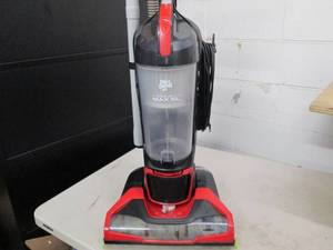 Dirt Devil Endura Max Bagless uprig...