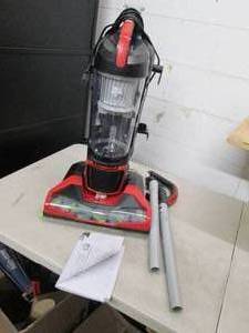Dirt Devil Endura Max Bagless uprig...