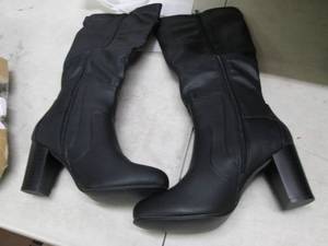 journee collection womens boots siz...