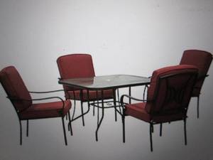 augusta 5 c patio dining set looks ...