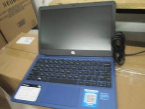 HP laptop 11.6 n4000 powers on but ...